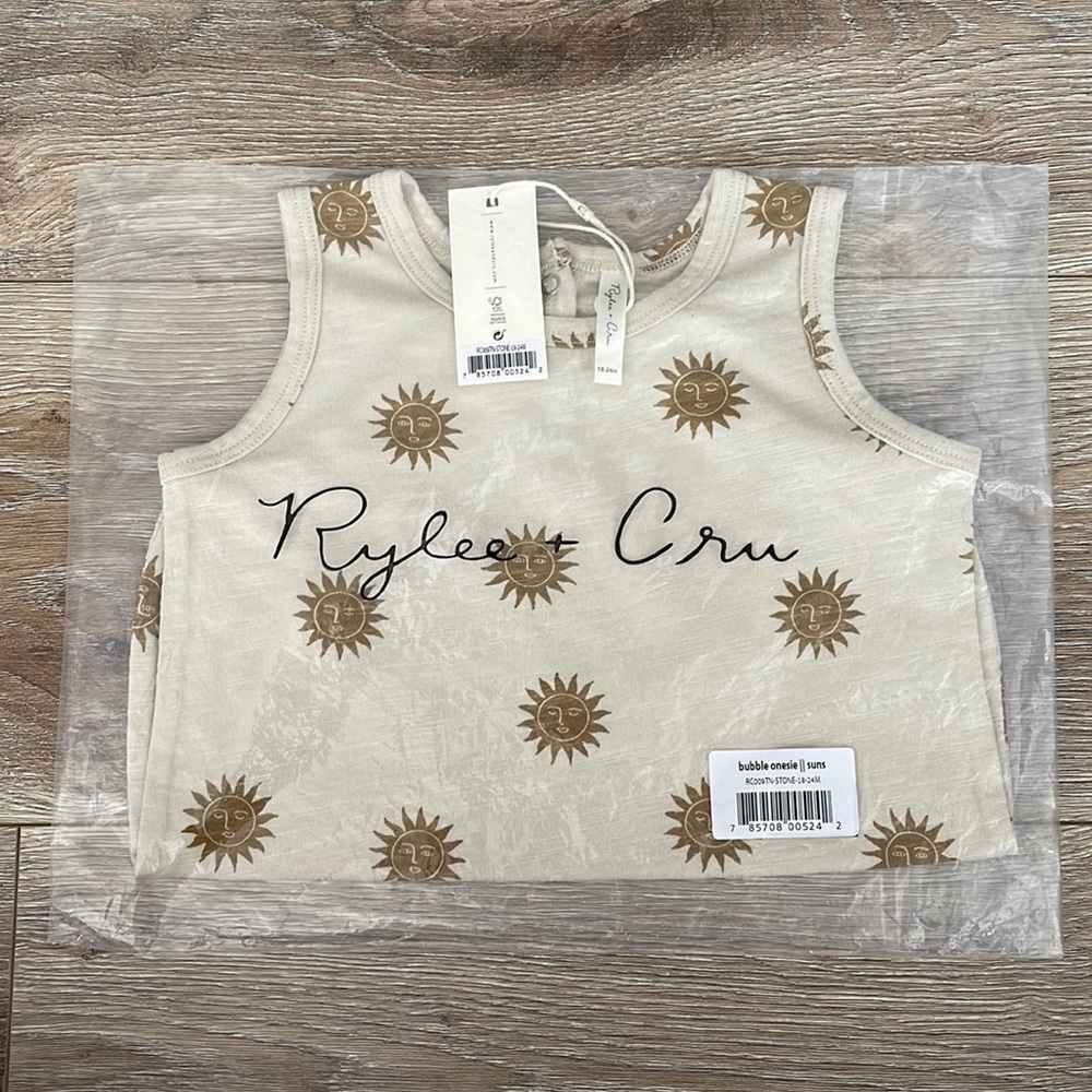 NWT! Rylee + Cru bubble romper 18-24 mos